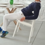 Chaise en bois blanche BIJU