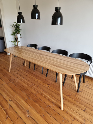 CONTRAST CLOSE 10 Seater Table Solid Ash Wood